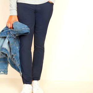 MEN’S-NWT Old Navy 100% polyester with mechanical stretch. Navy blue 34 X 32